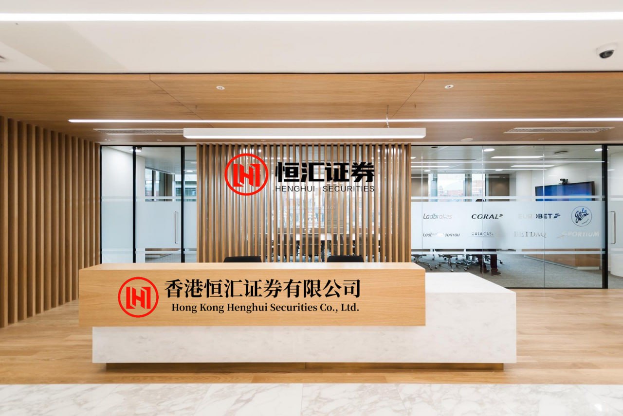 展鵬配资 特斯拉Semi电动卡车开启交付！百事可乐等是首批车主